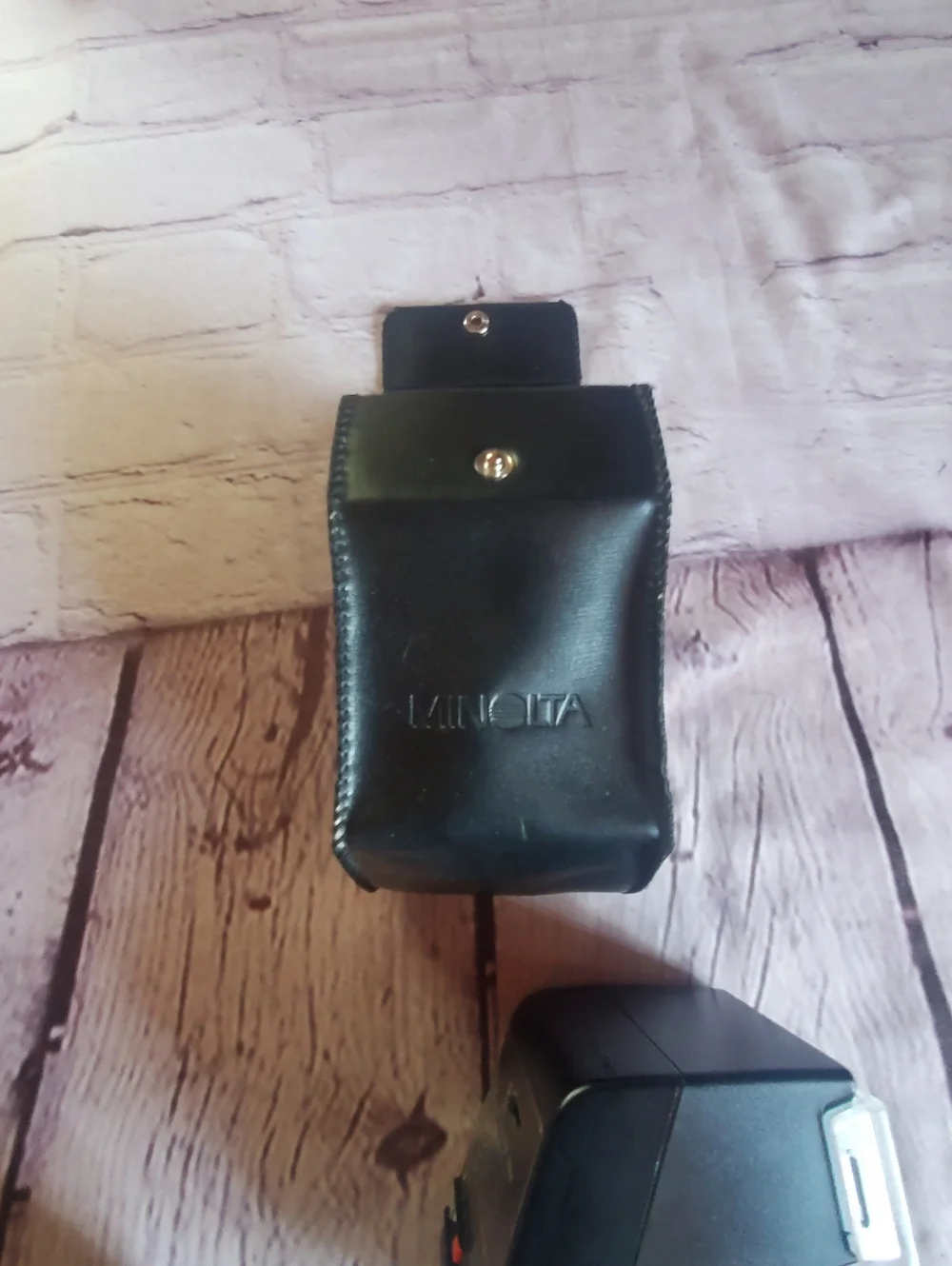 Minolta Maxxum 2800 AF Flash Light Unit Shoe-mount Electronic Flash Unit W/ Case
